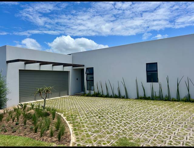 3 BEDROOM HOUSE FOR SALE IN ZULULAMI LUXURY COASTAL ESTATE
